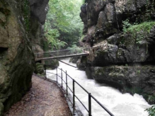 ausfluege-taubenlochschlucht-biel-bruecke-foto ausfluege-taubenlochschlucht-biel-bruecke-foto